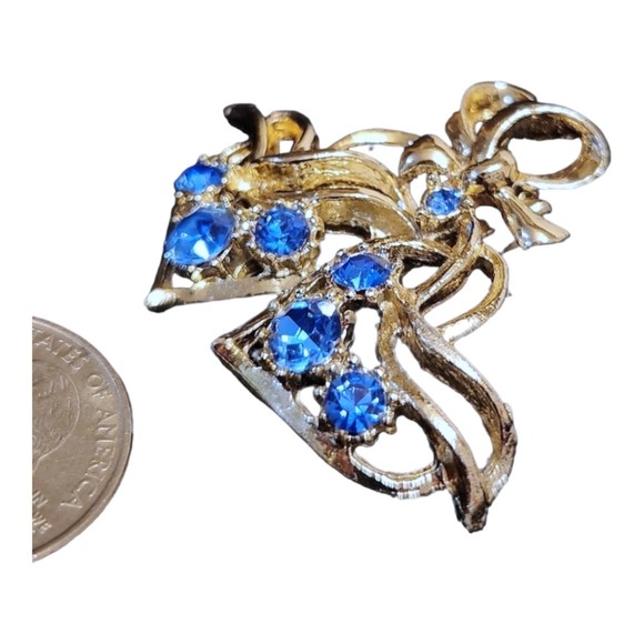 Double Heart Brooch Silver-Tone with Blue Rhinestones  2"w x 1-1/2"h - Picture 5 of 5